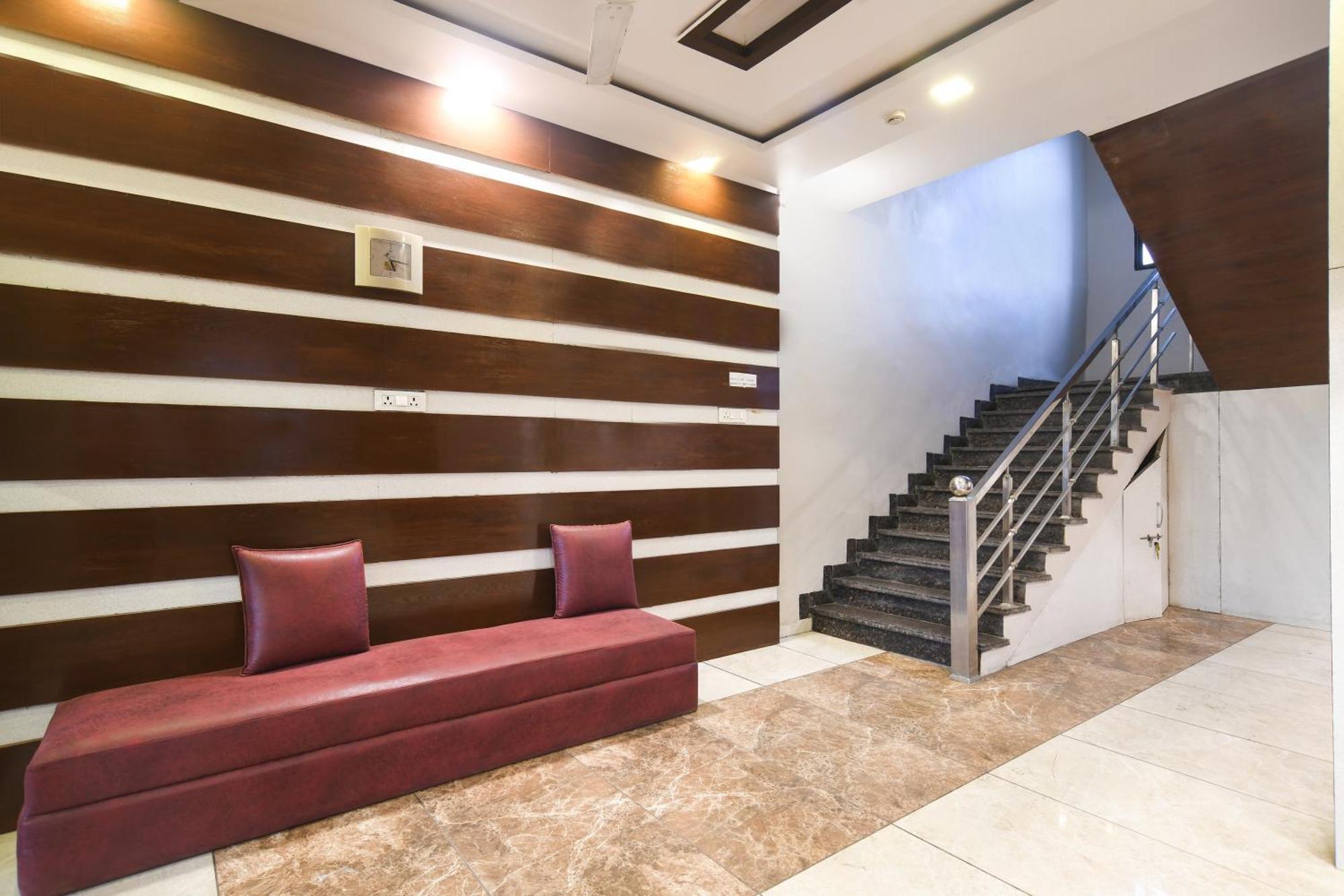 Townhouse Prime Stay インドール エクステリア 写真